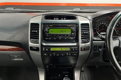 2005 Toyota Landcruiser Prado - Thumbnail