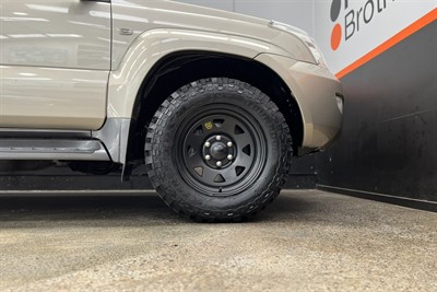 2005 Toyota Landcruiser Prado - Thumbnail