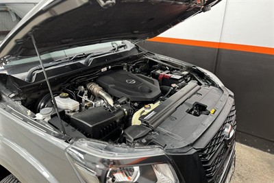 2021 Nissan Navara - Thumbnail