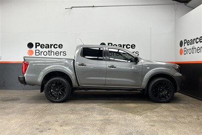2021 Nissan Navara - Thumbnail