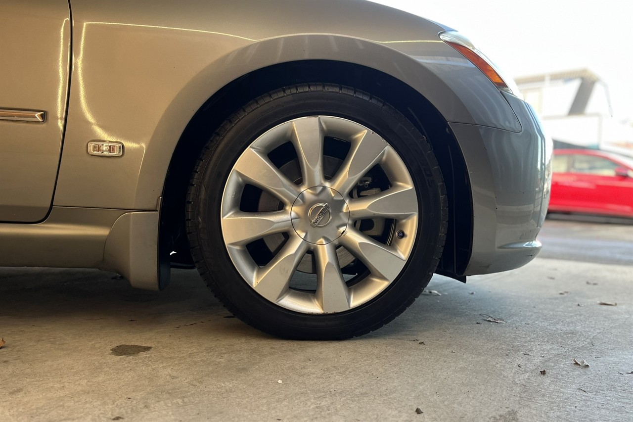 2005 Nissan Fuga