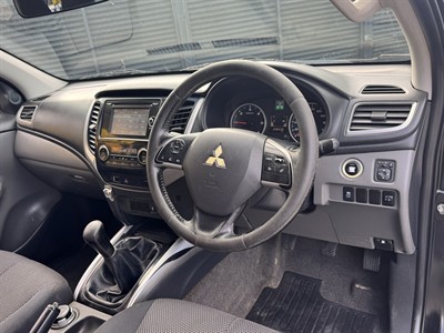 2015 Mitsubishi Triton - Thumbnail