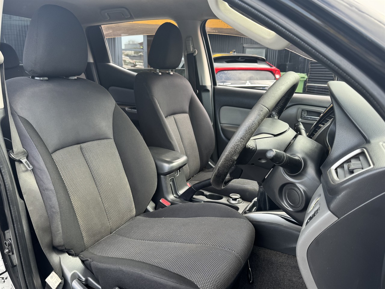 2015 Mitsubishi Triton