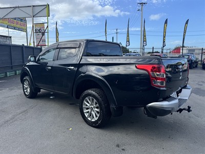 2015 Mitsubishi Triton - Thumbnail