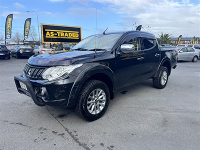 2015 Mitsubishi Triton - Thumbnail