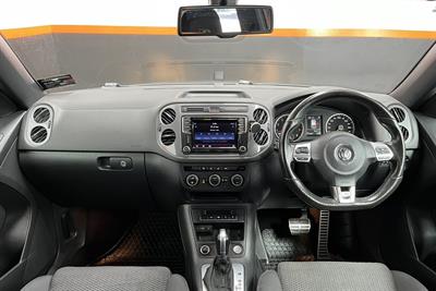 2016 Volkswagen TIGUAN - Thumbnail