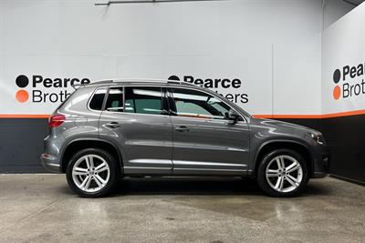 2016 Volkswagen TIGUAN - Thumbnail