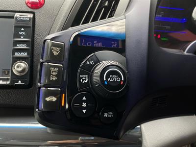 2010 Honda CR-Z - Thumbnail