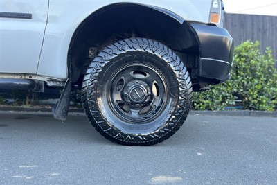 2004 Ford F250 - Thumbnail