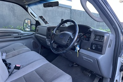 2004 Ford F250 - Thumbnail