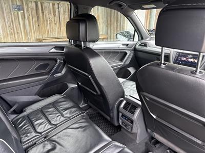 2019 Volkswagen Tiguan - Thumbnail