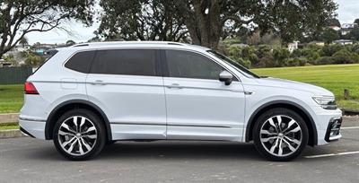 2019 Volkswagen Tiguan - Thumbnail
