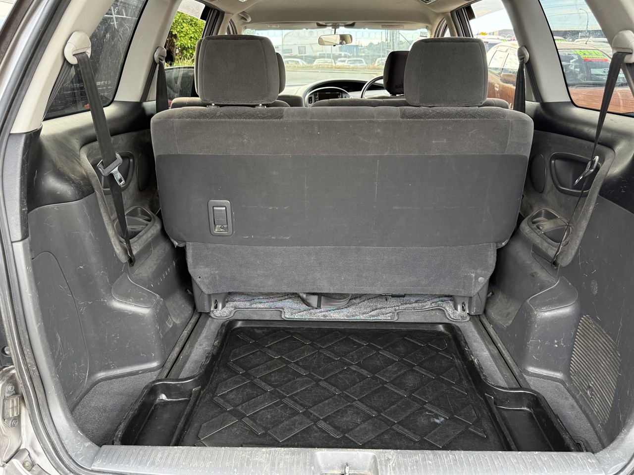 2004 Toyota Estima
