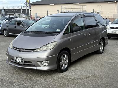 2004 Toyota Estima - Thumbnail