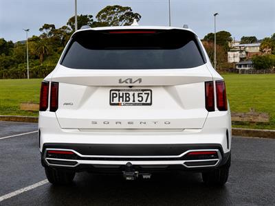 2022 Kia Sorento - Thumbnail