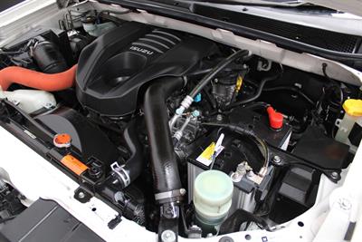 2021 Isuzu Mu-X - Thumbnail