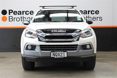 2021 Isuzu Mu-X - Thumbnail