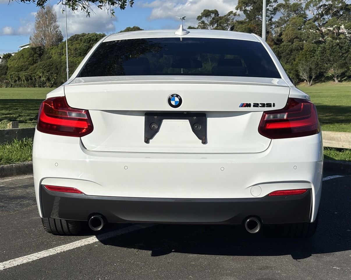2015 BMW M235i