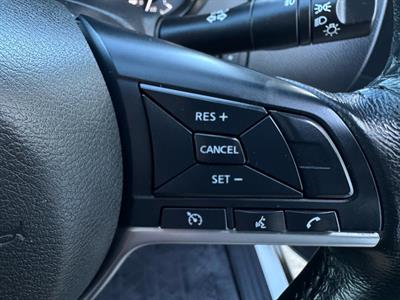 2022 Nissan Navara - Thumbnail