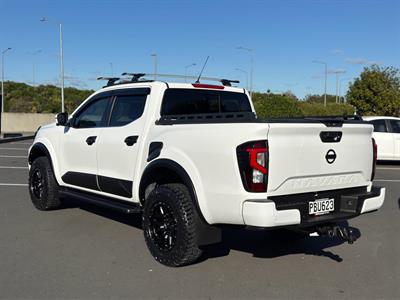 2022 Nissan Navara - Thumbnail