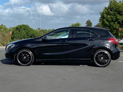 2018 Mercedes-Benz A180 - Thumbnail