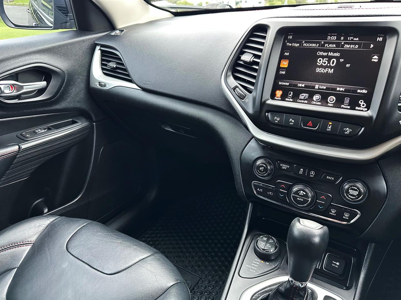 2017 Jeep Cherokee