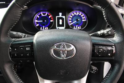 2018 Toyota Hilux - Thumbnail