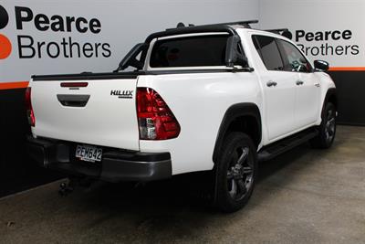 2018 Toyota Hilux - Thumbnail