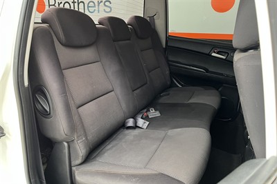 2018 Ssangyong Actyon - Thumbnail