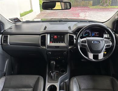 2017 Ford Everest - Thumbnail