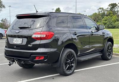 2017 Ford Everest - Thumbnail