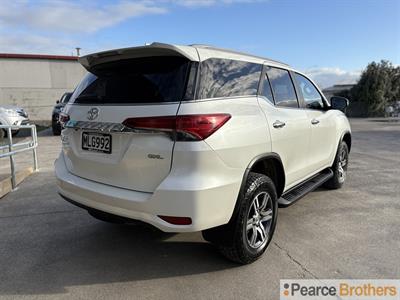 2019 Toyota Fortuner - Thumbnail