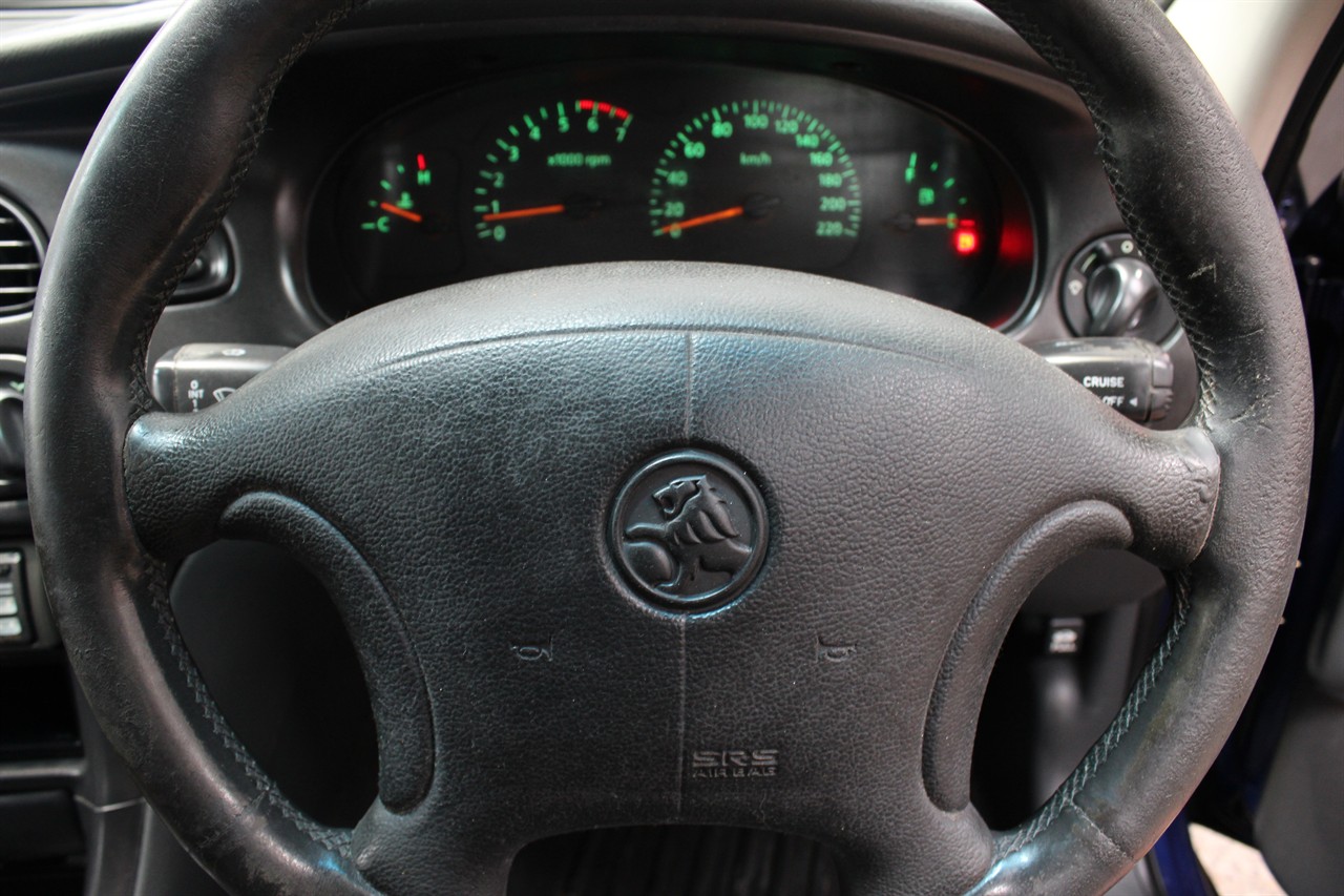 2000 Holden Commodore