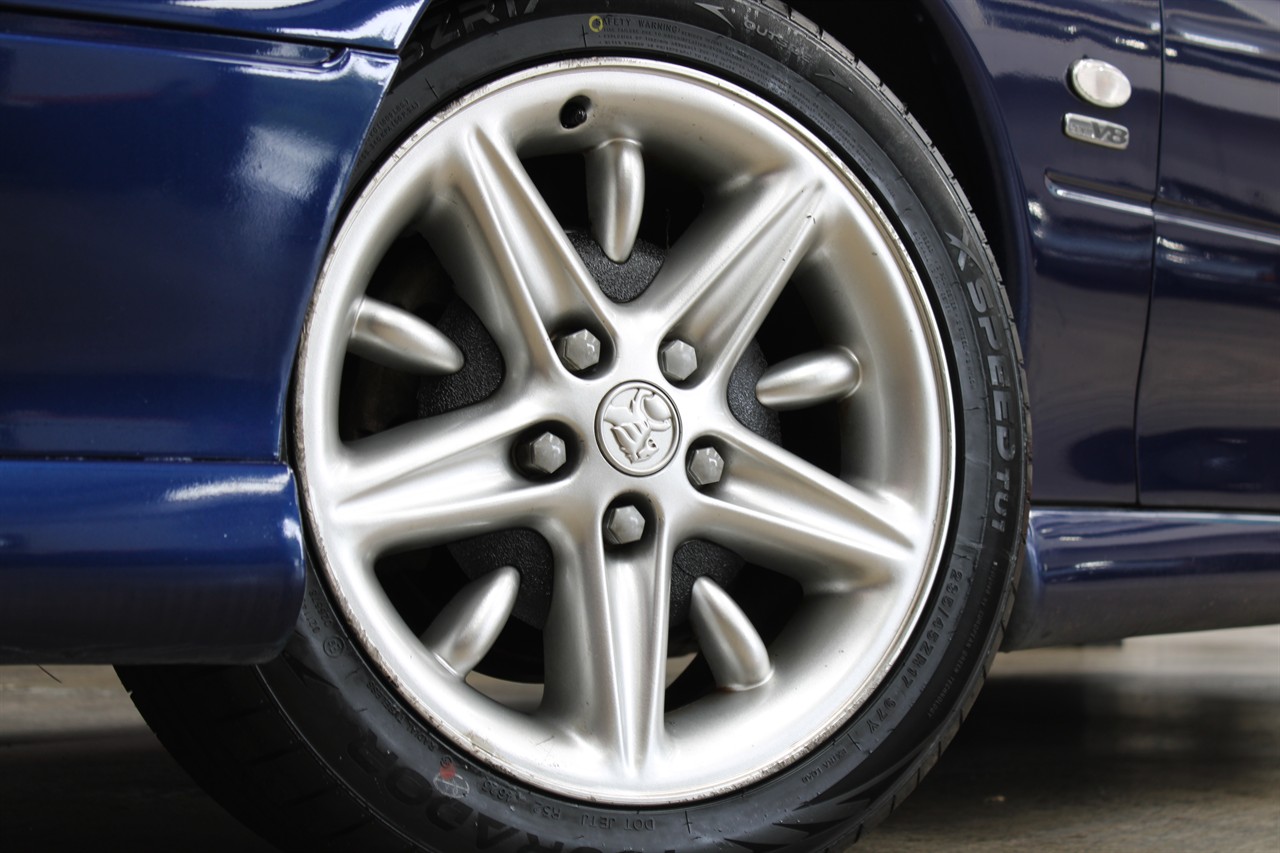 2000 Holden Commodore