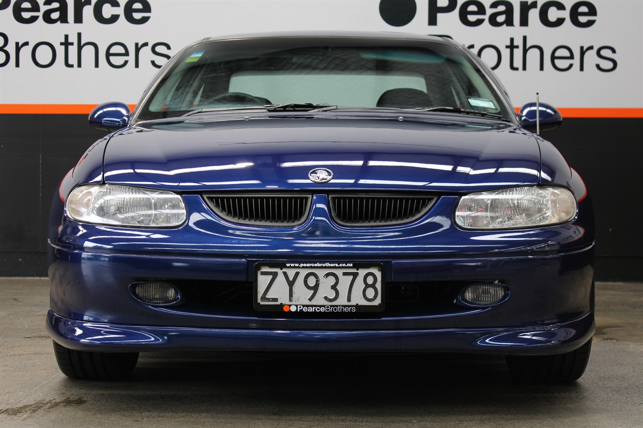 2000 Holden Commodore