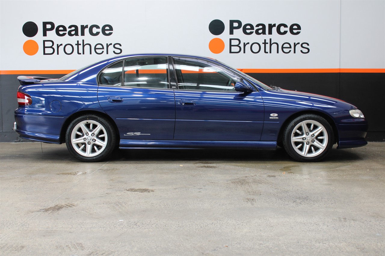 2000 Holden Commodore