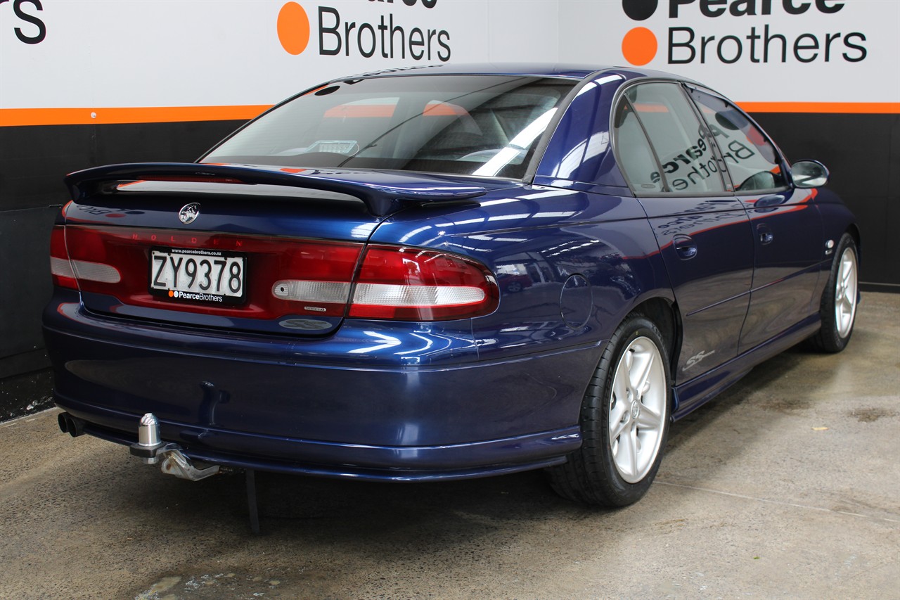 2000 Holden Commodore