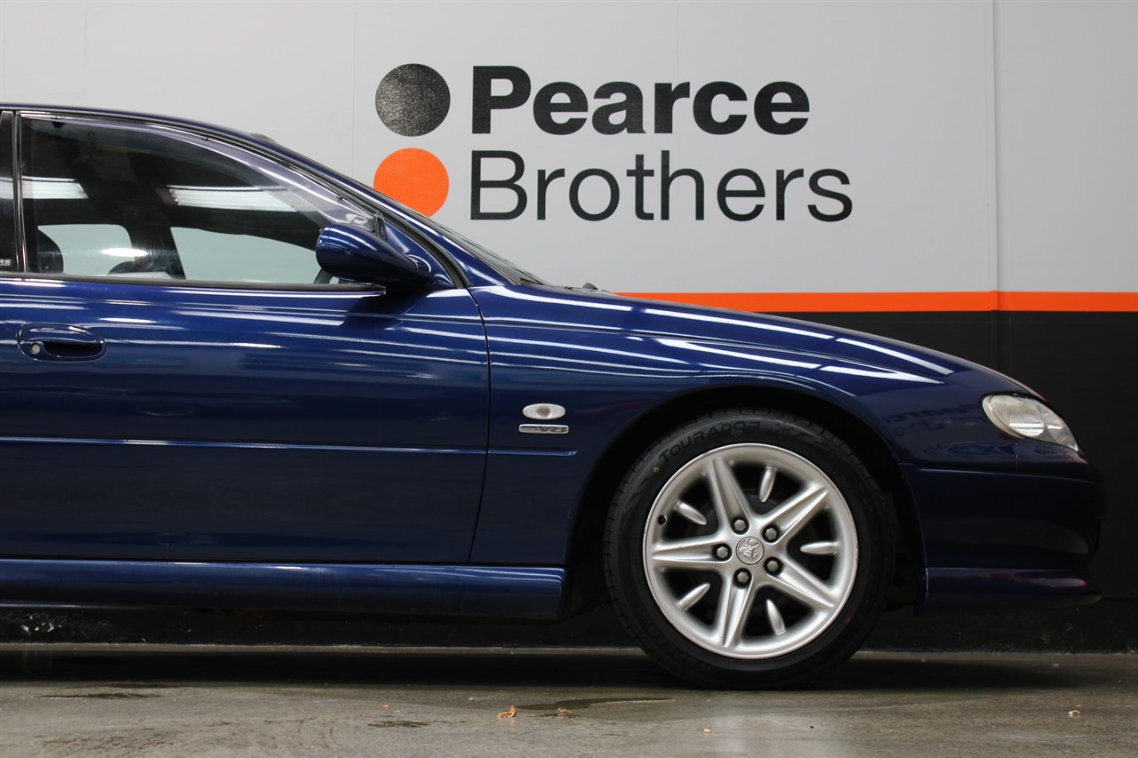 2000 Holden Commodore