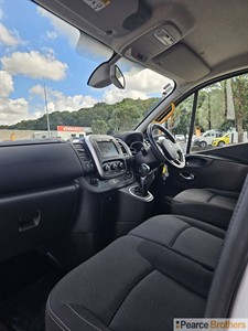 2021 Renault Trafic - Thumbnail
