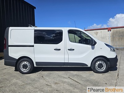 2021 Renault Trafic - Thumbnail