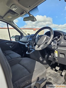 2021 Renault Trafic - Thumbnail