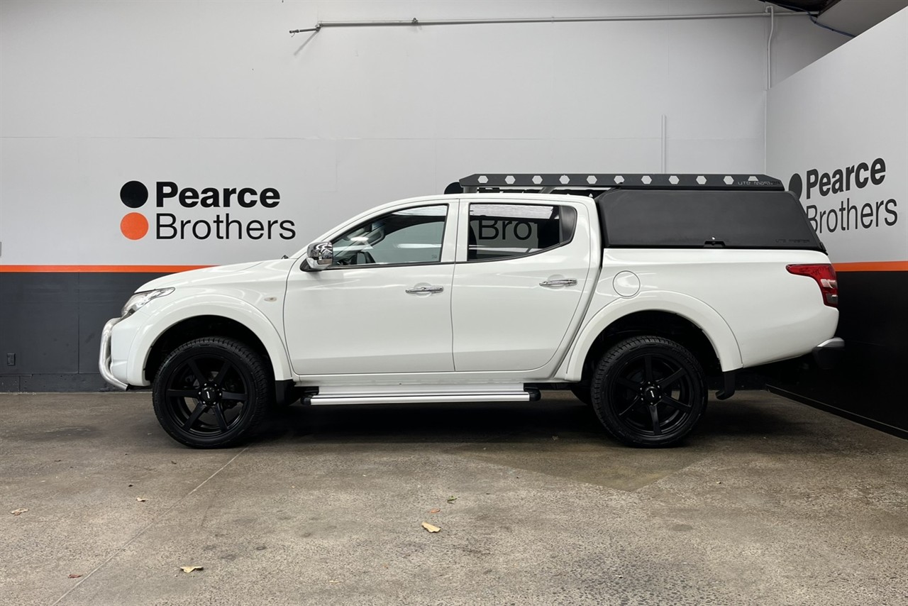 2015 Mitsubishi Triton