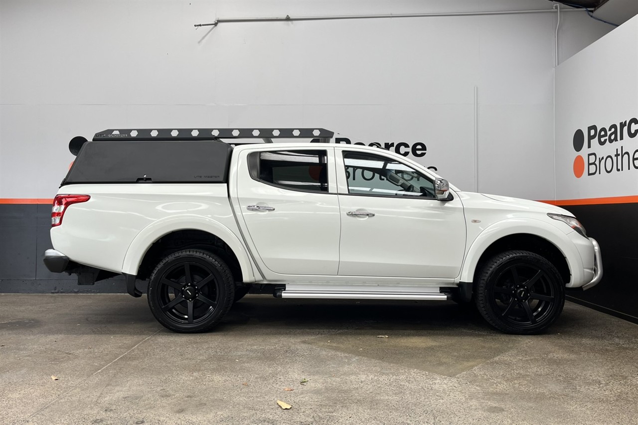 2015 Mitsubishi Triton