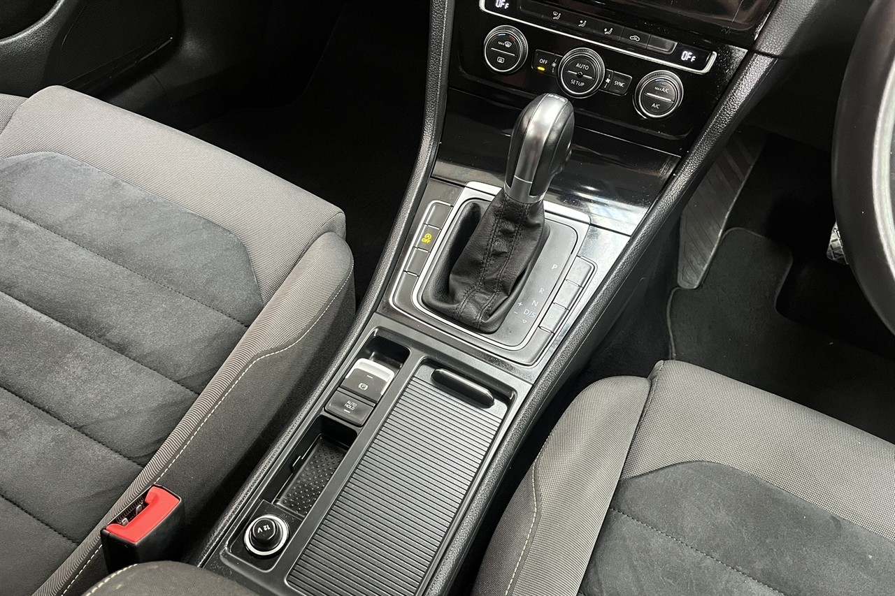 2014 Volkswagen GOLF