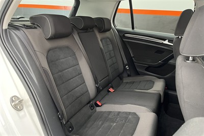 2014 Volkswagen GOLF - Thumbnail