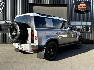 2021 Land Rover Defender - Thumbnail