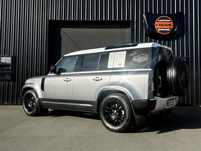 2021 Land Rover Defender - Thumbnail