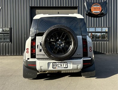 2021 Land Rover Defender - Thumbnail