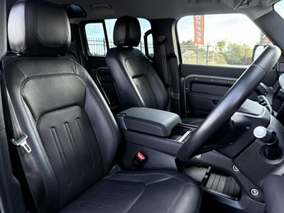 2021 Land Rover Defender - Thumbnail