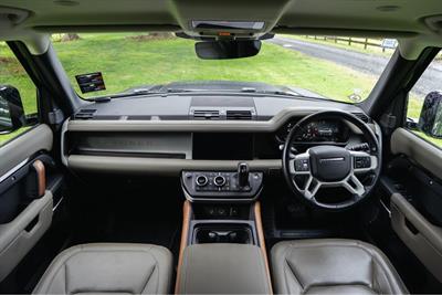 2023 Land Rover Defender - Thumbnail